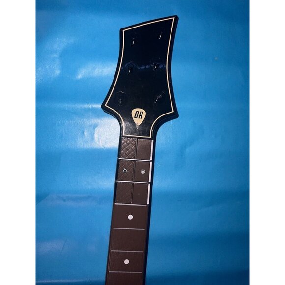 Guitar Hero Live Wireless Guitar Tested - Picture 7 of 15